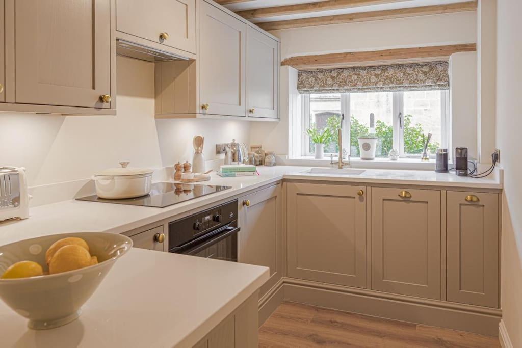 East Barn Cottage - Refurbished Barn Conversion! Weston Subedge 外观 照片
