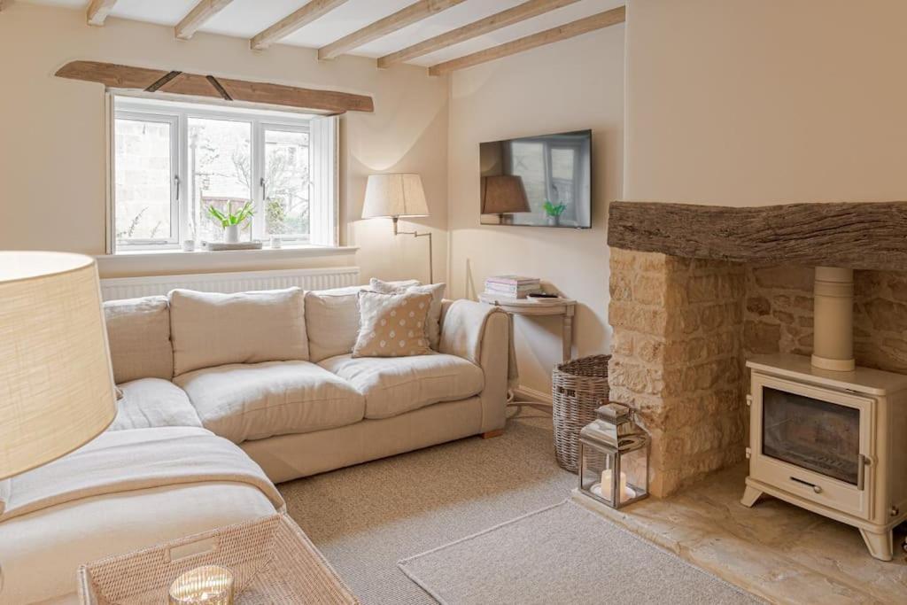 East Barn Cottage - Refurbished Barn Conversion! Weston Subedge 外观 照片